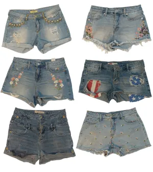 Floral Denim Delight: Vintage Blooms on Shorts 🌸🔥 (S-158 )